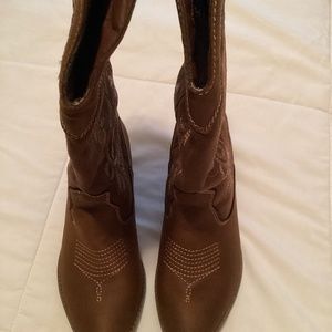 Rampage Size 6M Cowgirl Boots Ram Vinnmo Whiskey Shoe